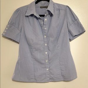 Apt 9 button down blouse size M